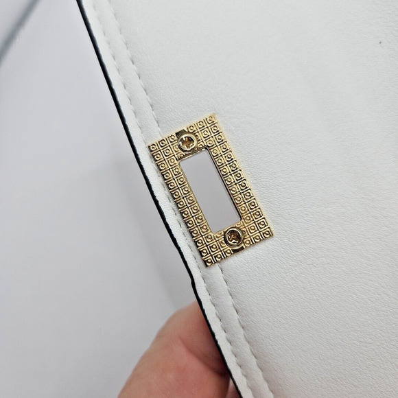 Handbag Republic Bag White Convertible Tasseled Clutch Shoulder Zipper Clasp - Picture 8 of 16